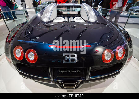 Supercar Bugatti Veyron Eb 16,4. Più veloce auto di serie nel mondo. Vista posteriore. Foto Stock