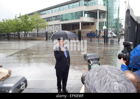 Tribunali Laganside, Belfast, Regno Unito. 19 Maggio, 2015. Diritti dei Gay attivista Gareth Lee ha preso Ashers panificio a corte dopo che si sono rifiutati di preparare una torta con un pro-matrimonio gay slogan lo ione Credito: Bonzo Alamy/Live News Foto Stock