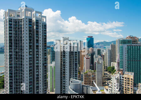 Hong Kong - Luglio 27, 2014: skyline di Hong Kong il 27 luglio in Cina, Hong Kong. Skyline di Hong Kong è uno dei più famosi in tutto il mondo Foto Stock