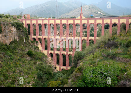 Puente de Aguilar acquedotto in disuso, Nerja, Andalusia, Spagna Foto Stock