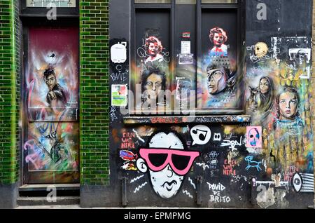 Arte di strada su Buxton Street, Off Brick Lane, Shoreditch, London, England, Regno Unito Foto Stock