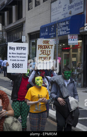 Marcia Annuale per legalizzare la marijuana in New York City. Foto Stock