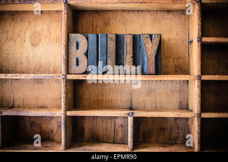 La parola bullo scritto in legno vintage tipo di stampa in rilievo in un tipo di legno cassetto. Foto Stock