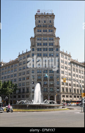 Barcellona. La Catalogna. Spagna Banco Vitalicio Lluís Bonet. 1950 Foto Stock