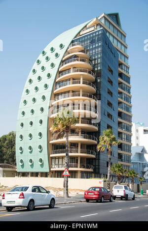 Ocean View Apartment Building, Beach Road, Strand, Helderberg distretto, Cape Peninsula, Provincia del Capo occidentale, Repubblica del Sud Foto Stock