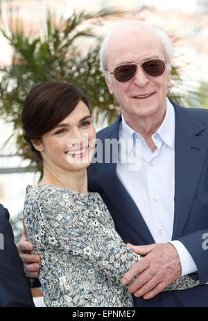 Cannes, Francia. Il 20 maggio 2015. British attrice Rachel Weisz e attore britannico Sir Michael Caine pongono durante il photocall per 'Gioventù' alla sessantottesima annuale di Cannes Film Festival di Cannes, Francia, 20 maggio 2015. Il film è presentato nella competizione ufficiale del festival che corre dal 13 al 24 maggio. Credito: dpa picture alliance/Alamy Live News Foto Stock