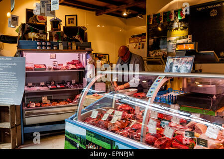 Macellerie organico negozio al Mercato di Borough, zona di London Bridge, Londra, Inghilterra Foto Stock