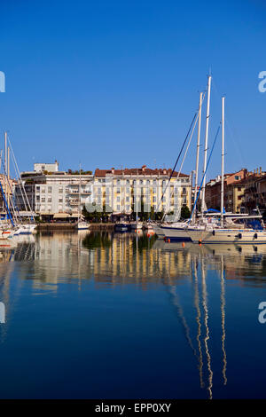 Il porto centrale nella città vecchia di Grado Friuli - Venezia Giulia, Italia, Mare Adriatico. Foto Stock