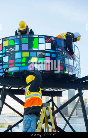 Watertower tre scultura Tom Fruin Brooklyn NY Foto Stock