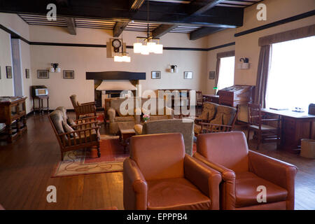 Interno del dominio coloniale britannico Hill Club, Nuwara Eliya, Sri Lanka, Asia Foto Stock