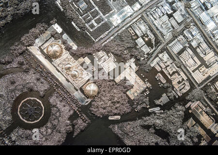 Florida Miami Art Basel international fair exhibition moderno contemporaneo foto sculture Damien Hirst bisturi medical clip Foto Stock