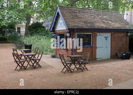 Cafe a Gordon Square Londra Foto Stock