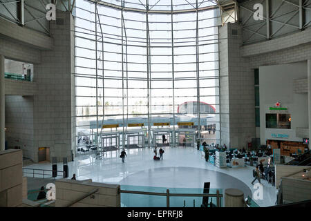 Lisbona aeroporto Portela Vista interna di ingresso - Lisbona - Portogallo Foto Stock