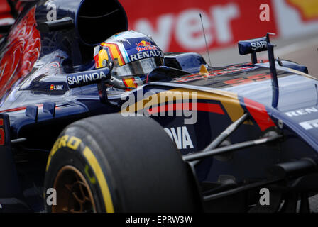 Monte Carlo, Monaco. 21 Maggio, 2015. Max Verstappen (NLD), la Scuderia Toro Rosso F1 Team in azione durante una sessione di prove libere a Monaco Formula 1 Grand Prix, Monte Carlo. Credito: Kevin Bennett/Alamy Live News Foto Stock