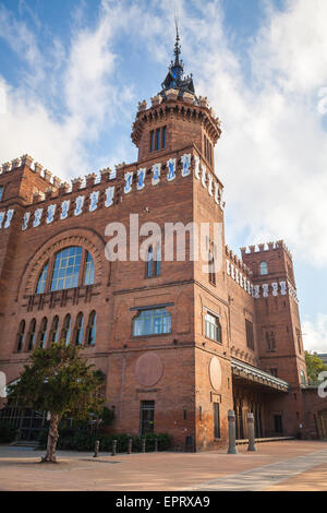 Castell dels tres dragons esterno, costruito nel 1887. Il Parco della Ciutadella, Barcellona, Spagna Foto Stock