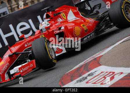 Monte Carlo, Monaco. 21 Maggio, 2015. Sebastian Vettel (GER). Ferrari F1 Team. Sessione di prove libere a Monaco Formula 1 Grand Prix, Monte Carlo. Credito: Kevin Bennett/Alamy Live News Foto Stock