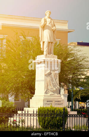 Grecia Isole Ionie Zante o "Zante' Statua di Dionisios Solomos poeta e creatore del Greco inno nazionale Foto Stock