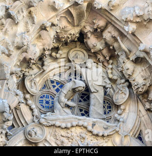 Barcellona, Spagna - 31 dicembre 2015: particolare della chiesa della Sagrada Familia (Temple Expiatori de la Sagrada Famalia) a Barcellona, Sp Foto Stock