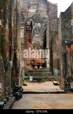 UNESCO World Heritage Site, città antica Polonnaruwa, Sri Lanka, Asia, Lankatilaka edificio, Alahana Pirivena complessa Foto Stock