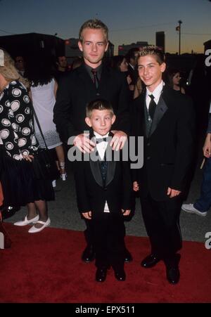 ERIK PER SULLIVAN con Justin Berfield e Christopher Masterson.La quinta Stella Giovane premi a CBS Studios ca. 2000.k20456fb. (Credito Immagine: © Fitzroy Barrett/Globe foto/ZUMA filo) Foto Stock