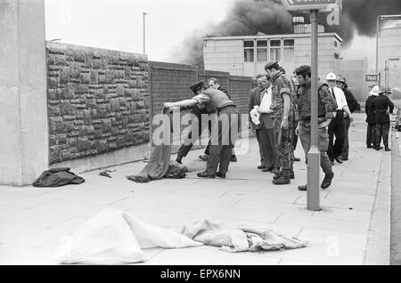 Venerdì di Sangue è il nome dato ai bombardamenti da parte del dazio Esercito repubblicano irlandese (IRA) a Belfast il 21 luglio 1972. Ventidue bombe sono esplose nello spazio di ottanta minuti, uccidendo nove persone (di cui due soldati britannici) e il ferimento di altre 130. A Foto Stock