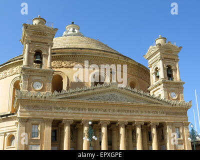 Esterno di Santa Maria Assunta e Chiesa Rotonda, a Mosta, Malta Foto Stock
