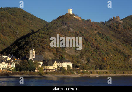 DEU, Germania, Kamp-Bornhofen con castello Sterrenberg e castello Liebenstein presso il fiume Reno. DEU, Deutschland, Kamp-Bornhofe Foto Stock