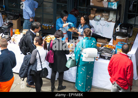 16 Maggio 2015 - FestivalAsia nel tabacco Dock, Londra - un festival che celebra culture asiatiche, arte e cucina Foto Stock