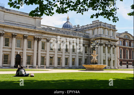 Il famoso Old Royal Naval College edificio nel Greenwich, Londra, Inghilterra, Regno Unito. Foto Stock