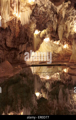 Gruta de las Maravillas Grotta delle meraviglie sotterranee grotta stalattitica Aracena Andalusia Spagna Foto Stock