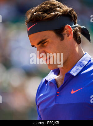 Francia, Parigi. Xxiv Maggio, 2015. Campo da tennis, Roland Garros, Roger Federer (SUI) Credito: Henk Koster/Alamy Live News Foto Stock