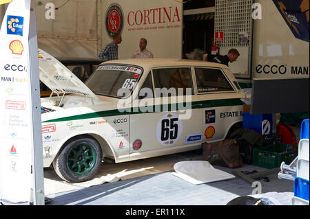 Aarhus, Danimarca. Xxiv Maggio, 2015. Sua Altezza Reale Joachim Principe è un appassionato di race driver. Racing nel suo white Lotus Cortina #65, fece per il podio e ha ricevuto un trofeo di questa giornata di sole nel maggio Credito: Brian Bjeldbak/Alamy Live News Foto Stock