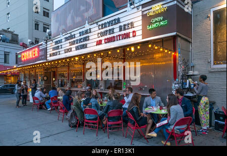 La Esquina Corner Deli, un informale ristorante messicano in Soho a New York City Foto Stock