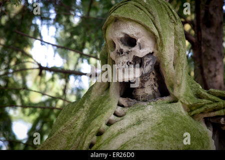 Europa, Deutschland, Koeln, der Sensenmann auf dem Melatenfriedhof, das von dem Bildhauer Agosto Schmiemann Responsabile für den Kaufmann Joh Foto Stock