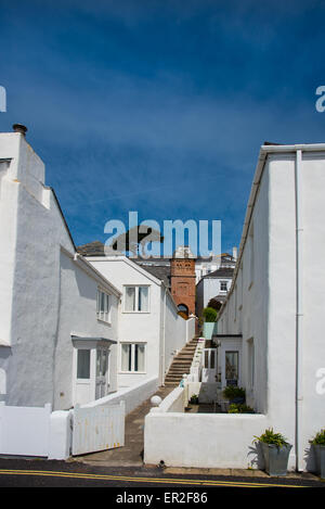 Case bianche e blu del cielo in St Mawes, Cornwall. Foto Stock