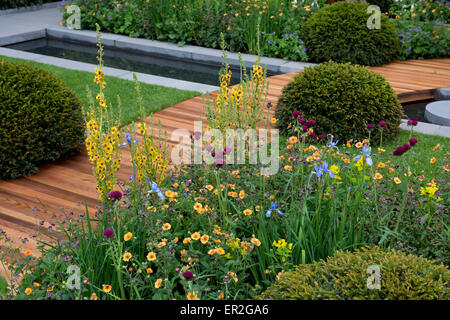 La Homebase rifugio urbano giardino disegnato da Adam Frost e vincitore di una medaglia di oro in mostra giardini categoria al Chelsea Foto Stock