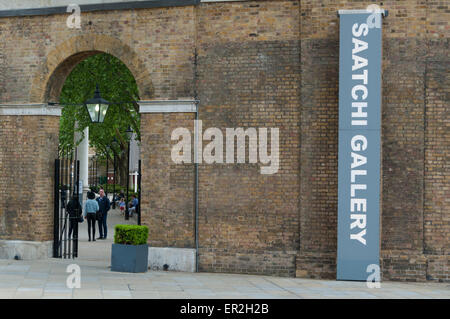 Saatchi Gallery ingresso, Sloane Square, Londra, Inghilterra Foto Stock