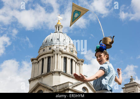 TEAvolution dall uscita di emergenza arti. Lancio del Royal Greenwich Festival 2015 presso la Old Royal Naval College di Greenwich. Foto Stock