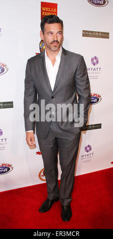 Xiii LAPD annuale Eagle & Badge Foundation gala tenutosi presso l'Hyatt Regency Century Plaza - Arrivi con: Eddie Cibrian dove: Los Angeles, California, Stati Uniti quando: 20 Nov 2014 Credit: WENN.com Foto Stock