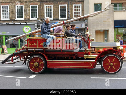 Vintage motore fire sulla strada a Londra Foto Stock