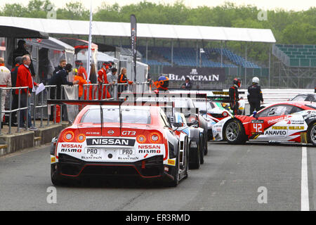 Circuito di Silverstone Northants, Regno Unito. Xxiv Maggio, 2015. Il Blancpaine endurance racing tour, round 2. #23 Nissan GT Academy RJN TEAM GBR) Nissan GT-R NISMO GT3 KATSUMAYA CHIYO (JPN) WOLFGANG REIP (BEL) Alex Buncombe (GBR) © Azione Sport Plus/Alamy Live News Foto Stock