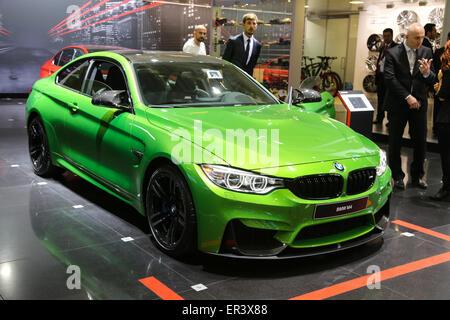 ISTANBUL, Turchia - 21 Maggio 2015: BMW M4 in Istanbul Autoshow 2015 Foto Stock