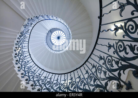 Il famoso tulip scala al Queen's House, una ex residenza reale in Maritime Greenwich, Londra Foto Stock