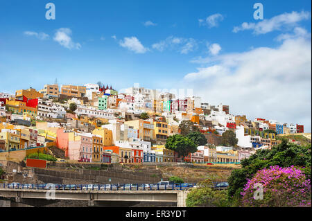 Case colorate in quartiere residenziale. Las Palmas. Gran Canaria. Foto Stock