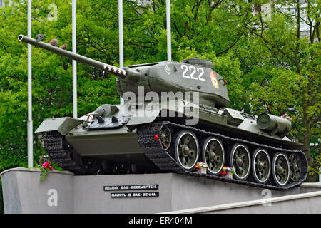 Monumento serbatoio T-34. Kaliningrad (prima di Konigsberg), Russia Foto Stock