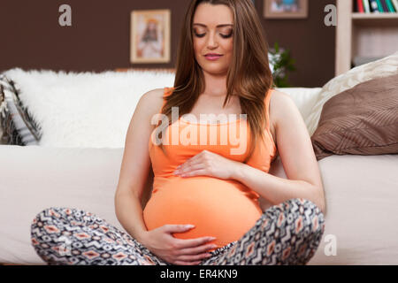 Ritratto di bellezze naturali della donna in gravidanza. Debica, Polonia Foto Stock