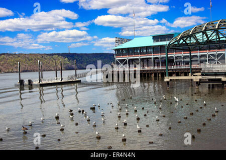 Downtown waterfront district Yonkers New York Foto Stock