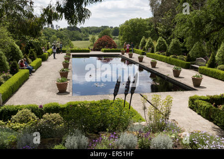 L'ornato giardino italiano a Borde Hill nel West Sussex Foto Stock