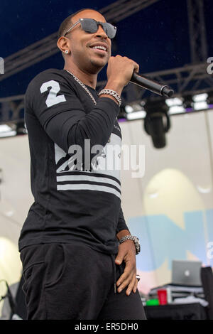 Shakopee, Minnesota, Stati Uniti d'America. Xxiv Maggio, 2015. Il rapper LUDACRIS suona dal vivo sul palco del Soundset music festival a Canterbury Park in Shankopee, Minnesota © Daniel DeSlover/ZUMA filo/Alamy Live News Foto Stock