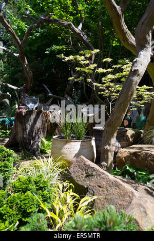 Scultore Giardino Picnic da camminatore di vivai, medaglia d'oro e migliore giardino artigianale del vincitore al RHS Chelsea Flower Show 2015 Foto Stock